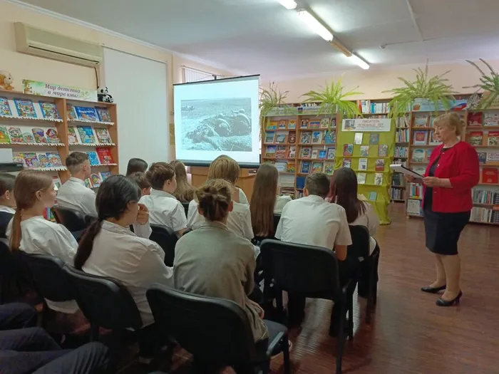 photo_5291987148988944109_y